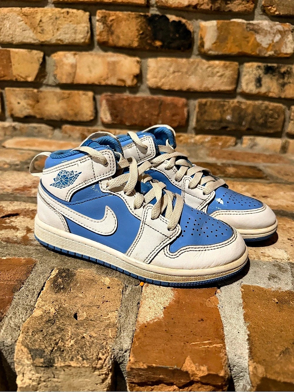 Jordan Air Jordan 1 Mid (Toddler) ) Boys US 13C Blue & White Sneakers